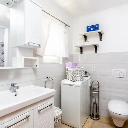 Lilo Lavender Loborika